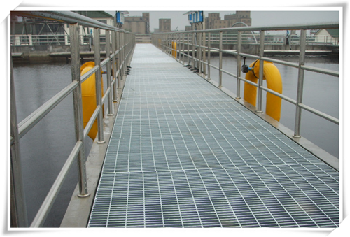 平臺(tái)鋼格柵板廠家有哪些？